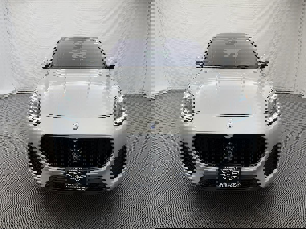 Used 2024 Maserati Grecale Modena image 2
