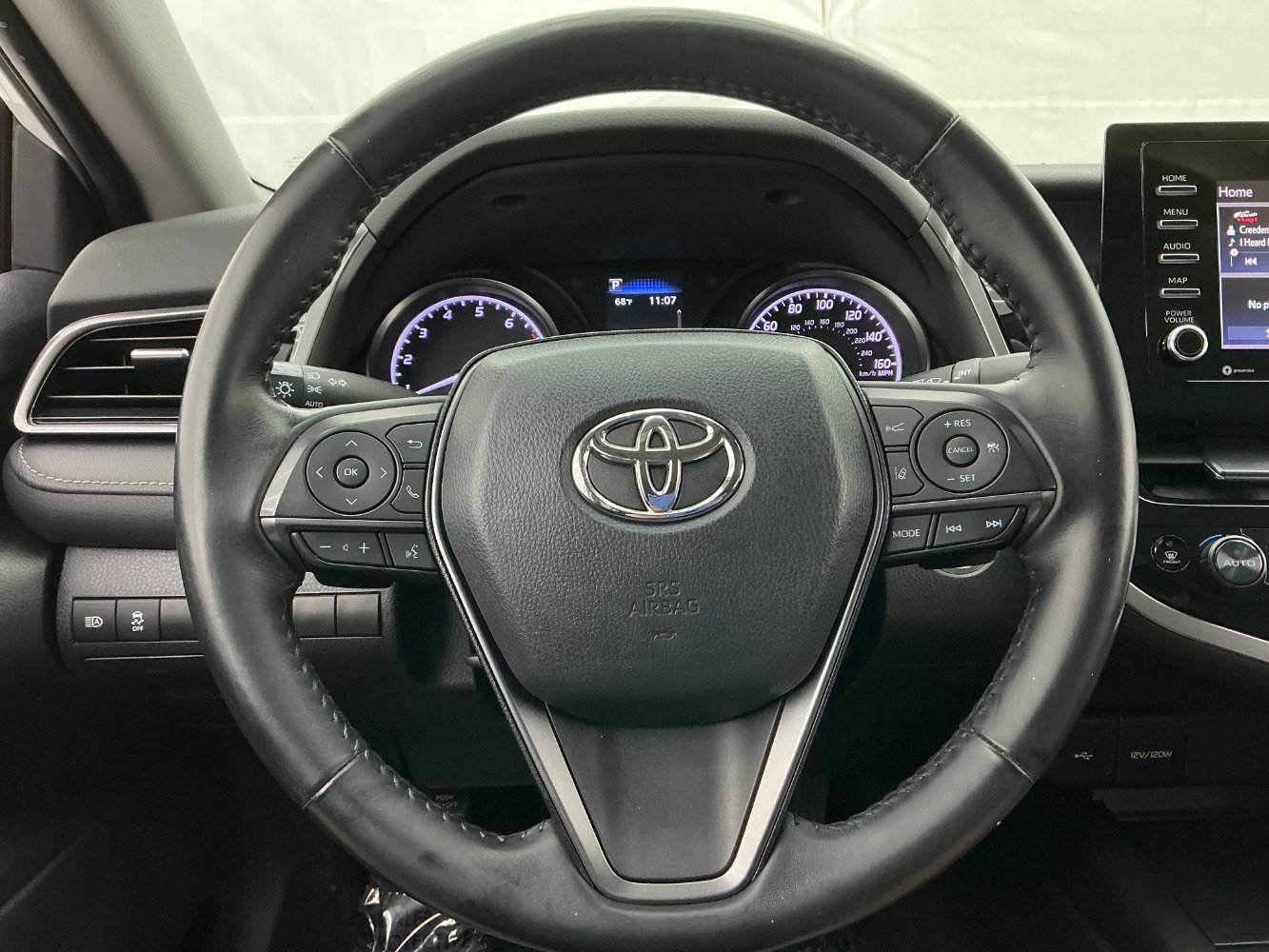 Used 2023 Toyota Camry SE w/ Convenience Package FWD image 31