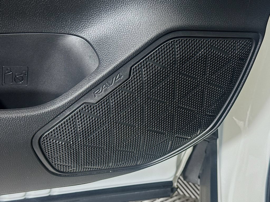 Certified 2025 Toyota RAV4 LE FWD image 18