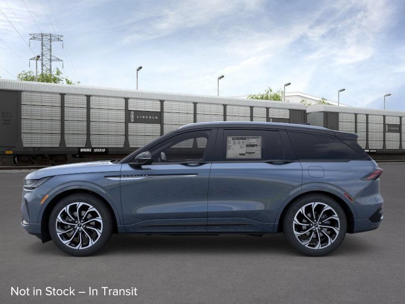 New 2026 Lincoln Nautilus Reserve AWD/4WD image 3