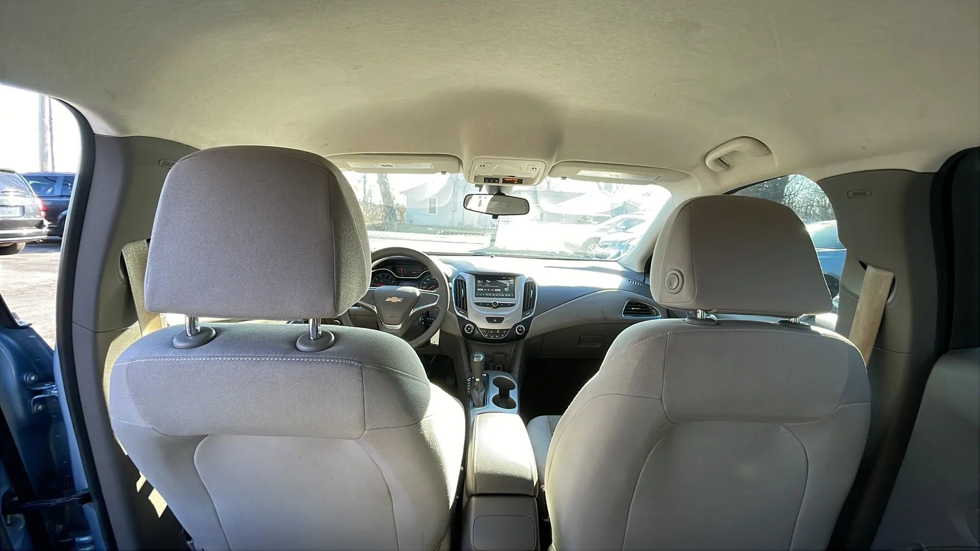 Used 2018 Chevrolet Cruze LS image 16