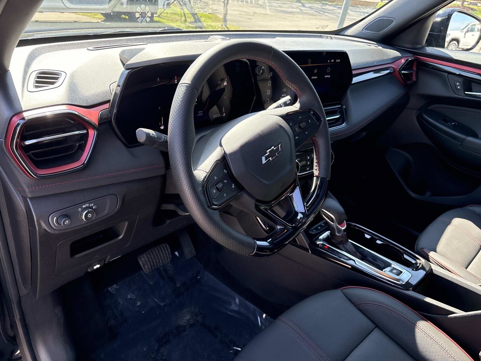 Certified 2025 Chevrolet TrailBlazer RS w/ Convenience Package image 17