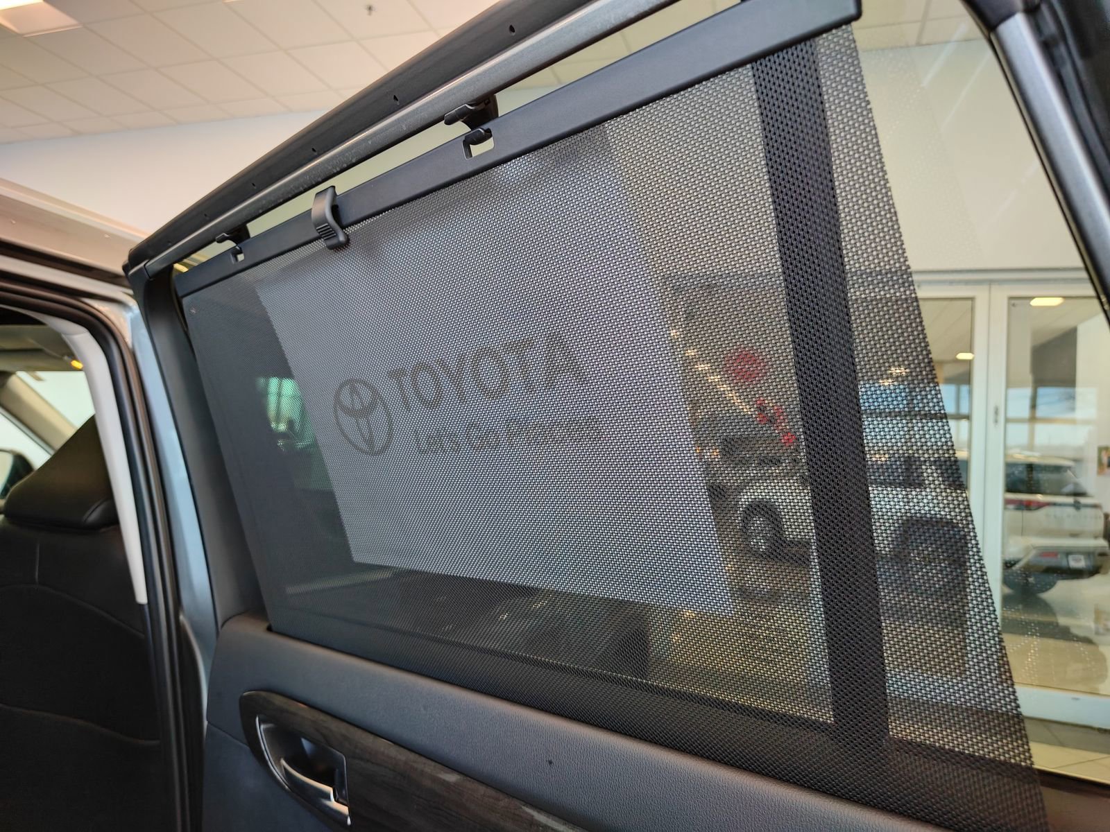 New 2026 Toyota Highlander Platinum image 19