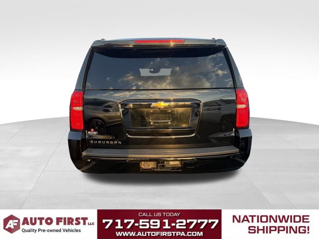 Used 2019 Chevrolet Suburban LT AWD/4WD image 4