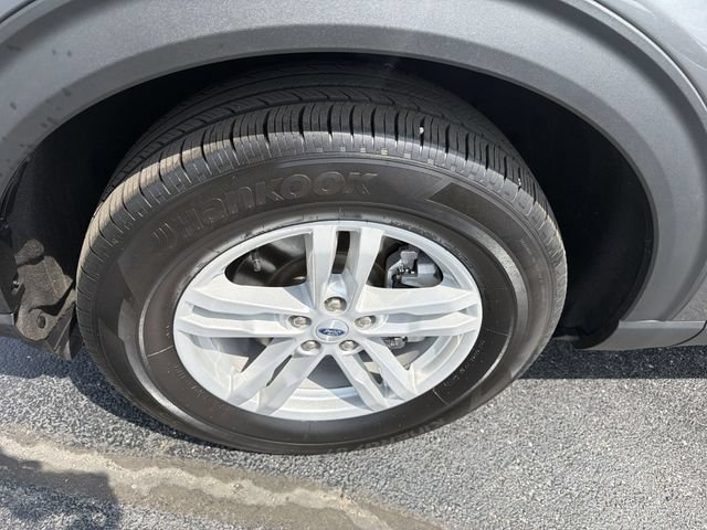 Used 2024 Ford Explorer XLT AWD/4WD image 17
