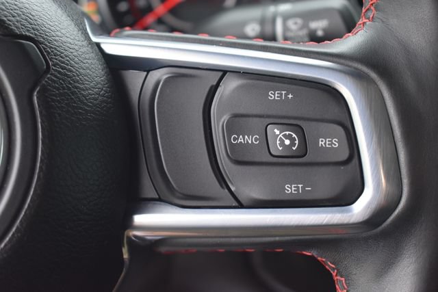 Used 2021 Jeep Gladiator Rubicon w/ Cold Weather Group AWD/4WD image 24