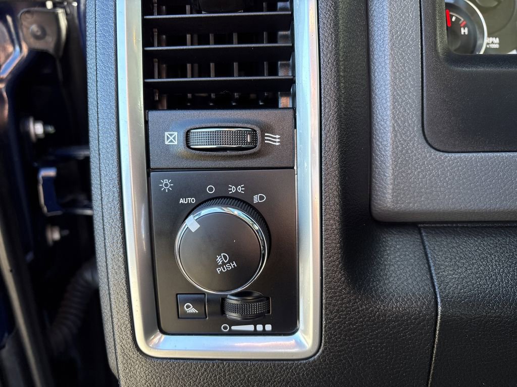 Used 2018 RAM 1500 Big Horn image 12