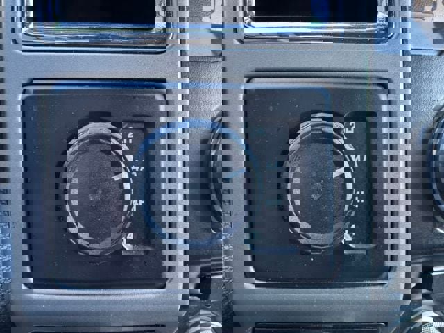 Used 2017 Ford F150 Lariat w/ Equipment Group 502A Luxury image 51