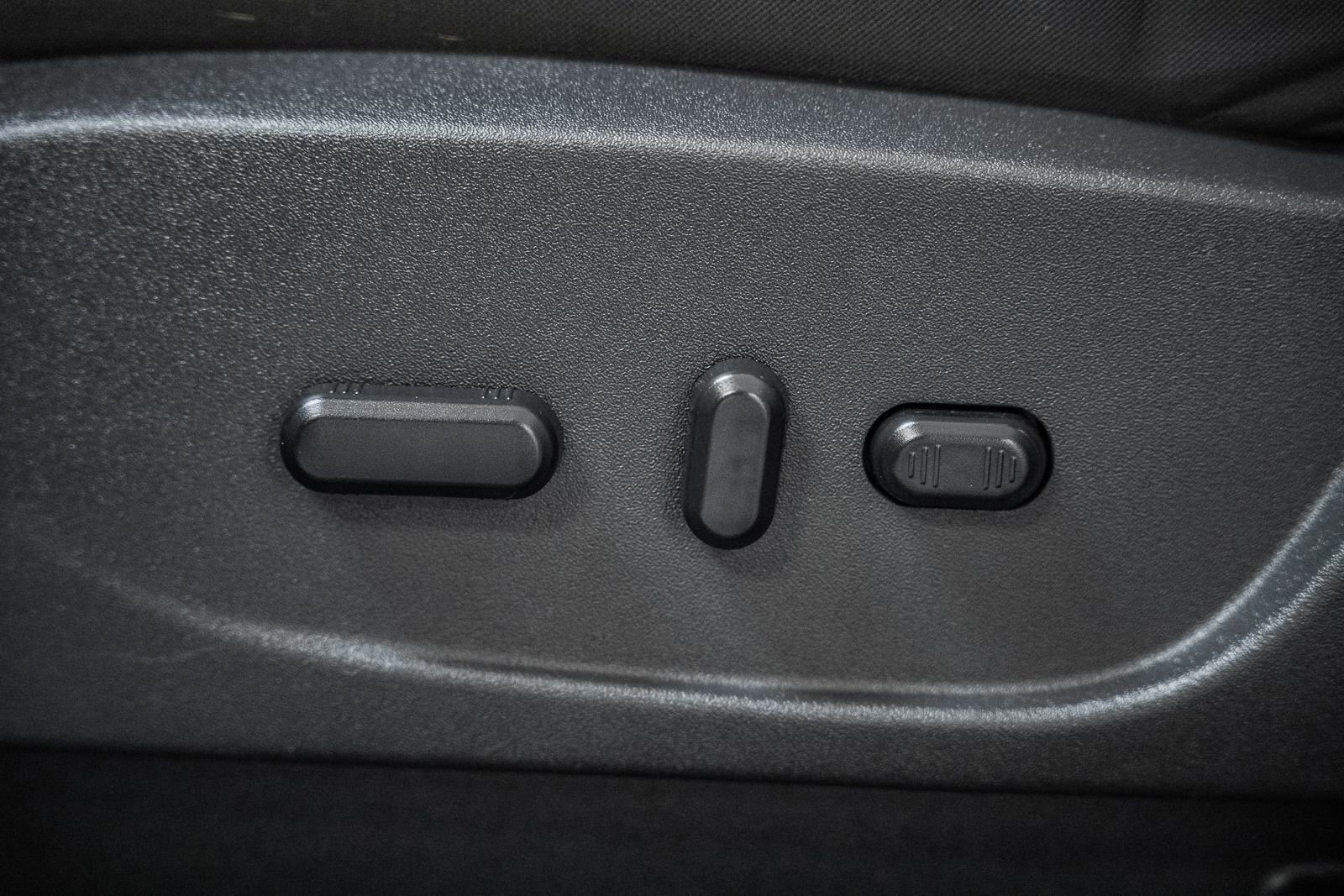 Used 2016 Ford Escape SE w/ Equipment Group 201A image 38