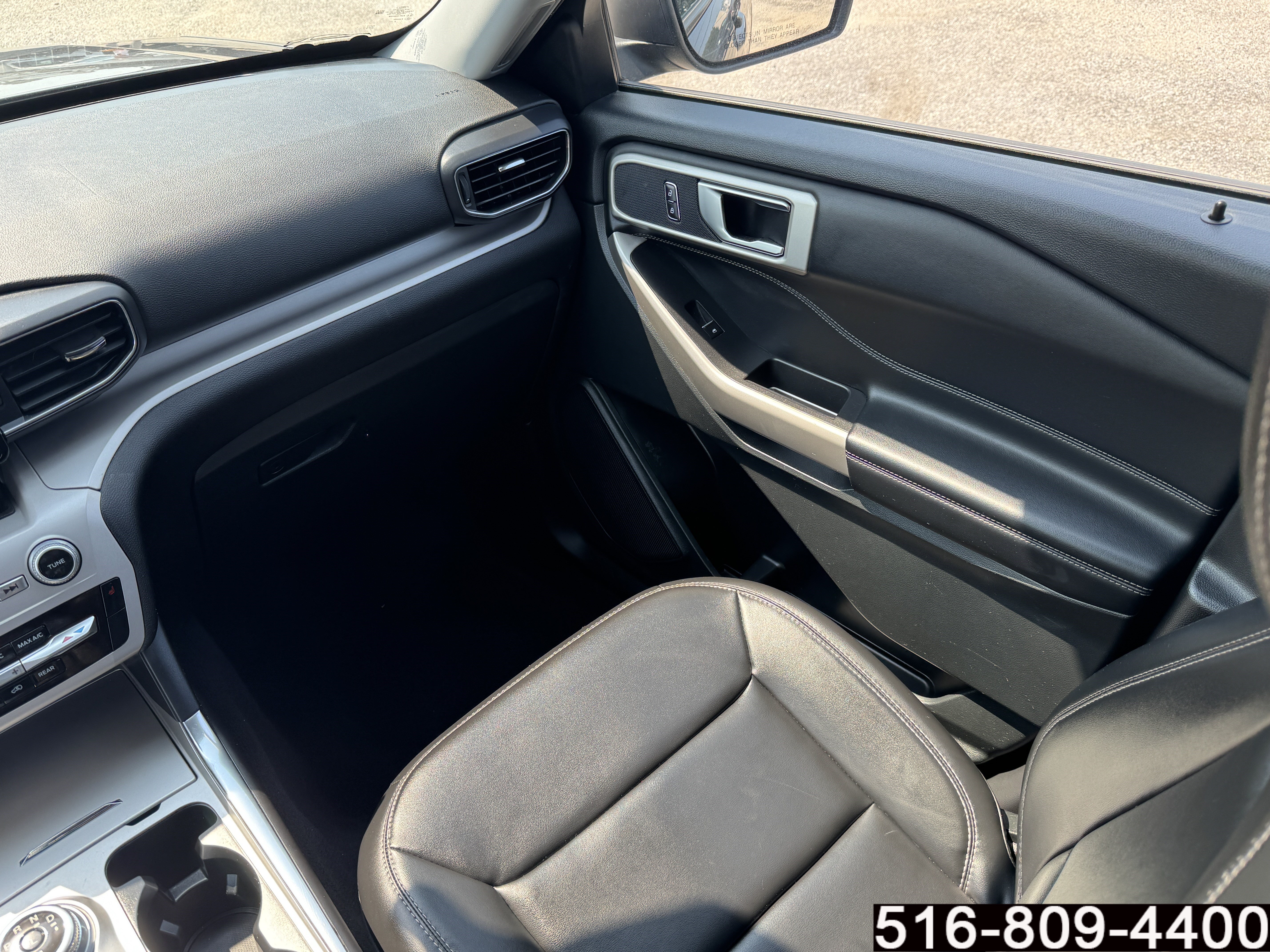 Used 2023 Ford Explorer XLT w/ Equipment Group 202A AWD/4WD image 16