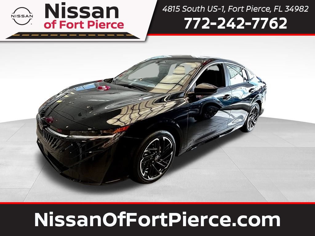 New 2026 Nissan Sentra SR w/ Floor Mat Package