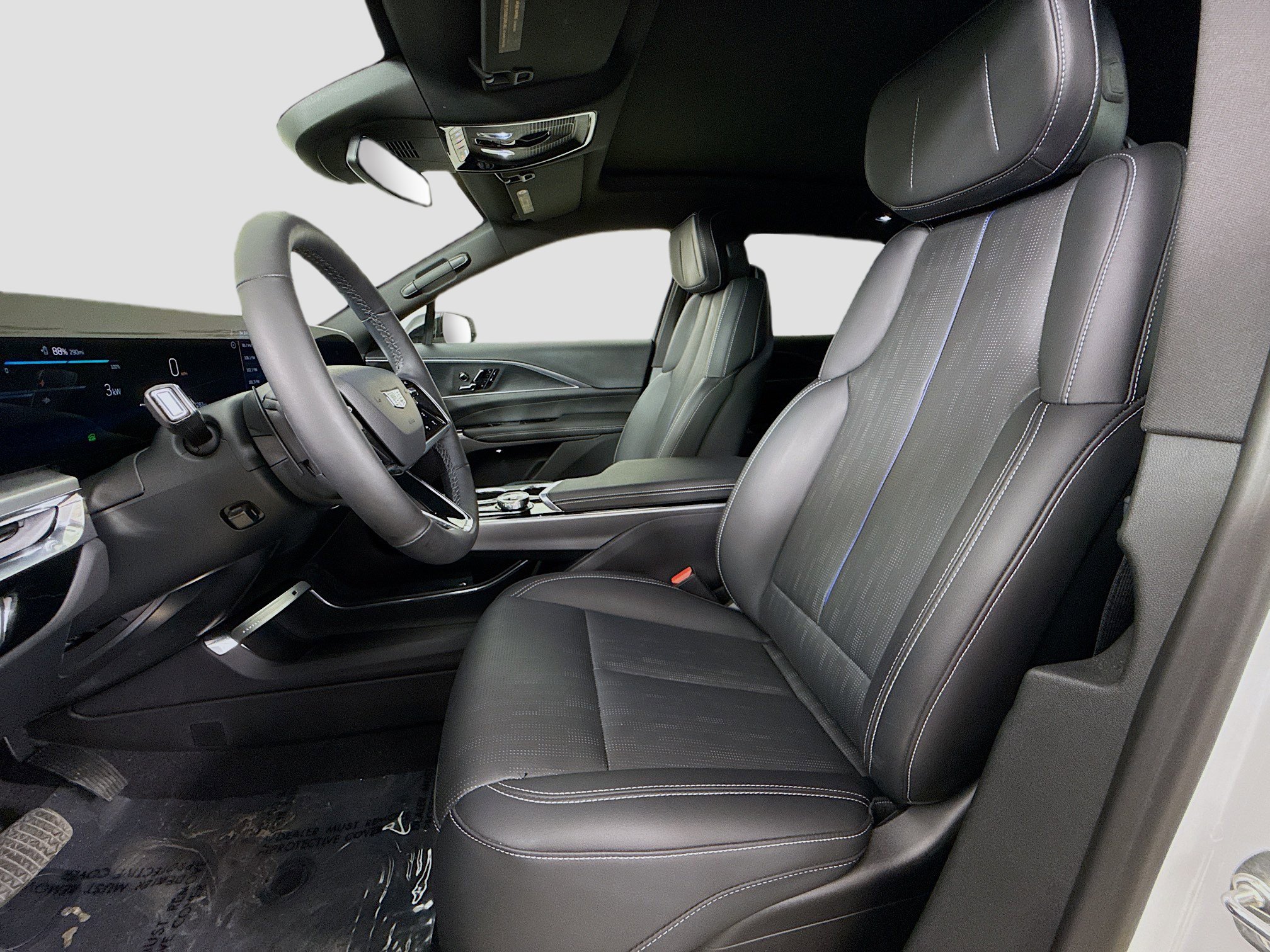 Used 2025 Cadillac Lyriq Sport image 22