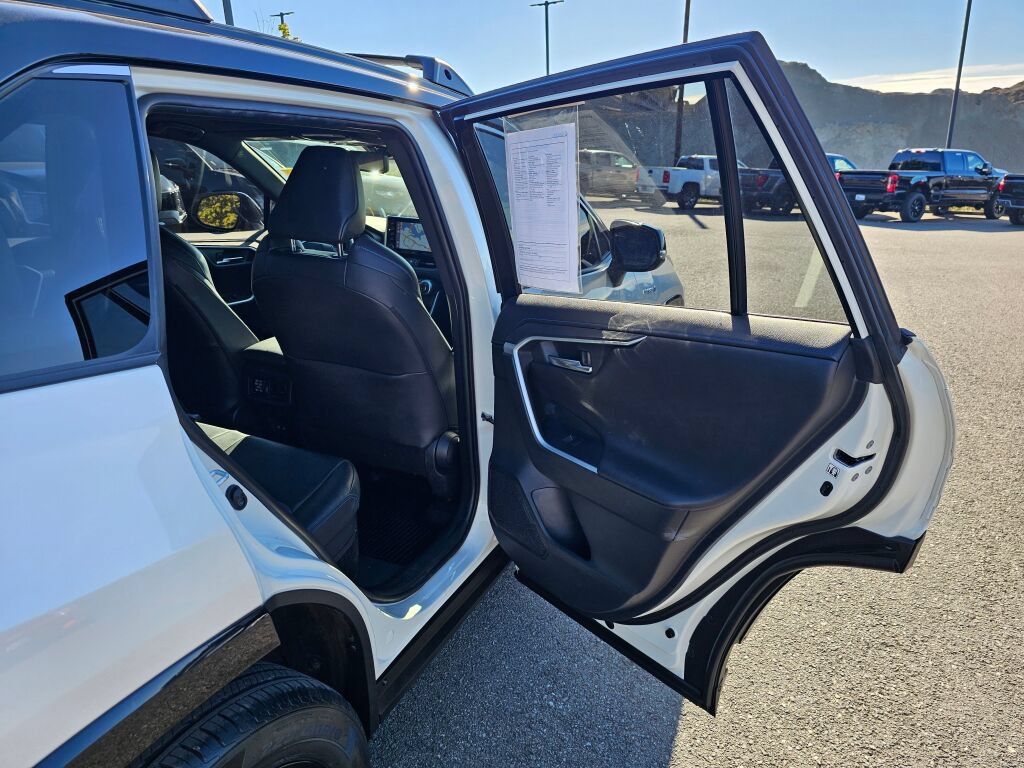 Used 2019 Toyota RAV4 XSE AWD/4WD image 27