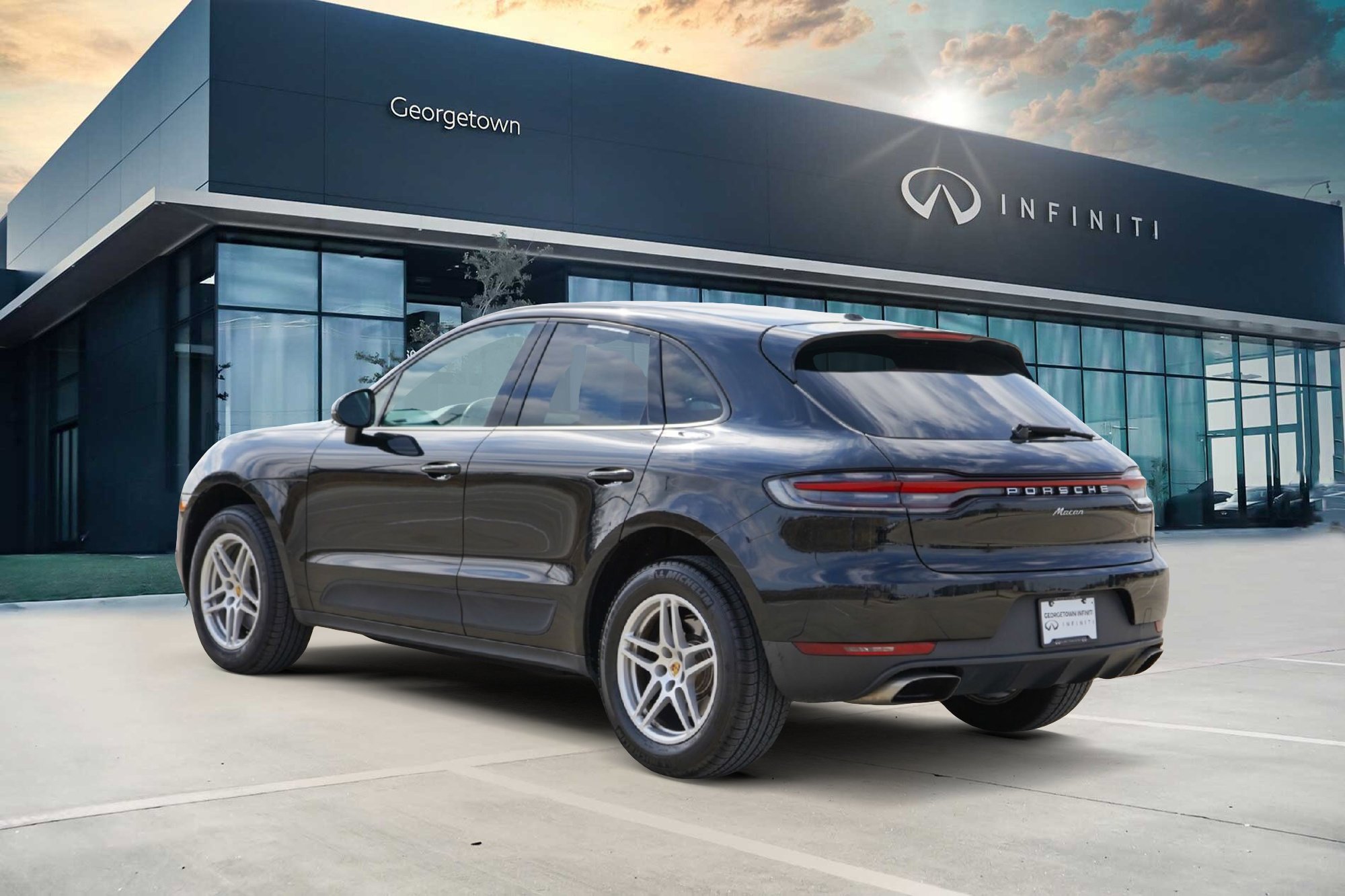 Used 2020 Porsche Macan image 5