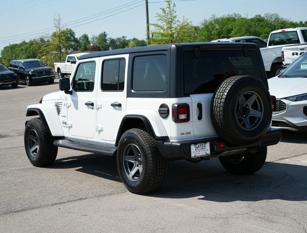 Used 2021 Jeep Wrangler Unlimited Sahara AWD/4WD image 8