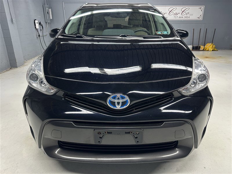 Used 2016 Toyota Prius V Four image 10
