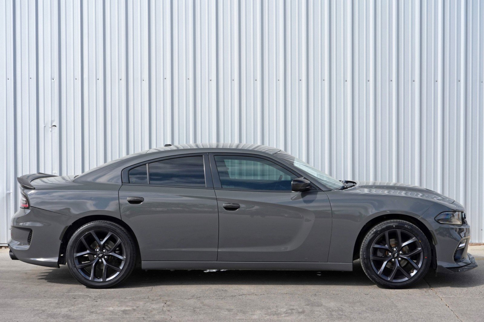 Used 2019 Dodge Charger SXT image 45