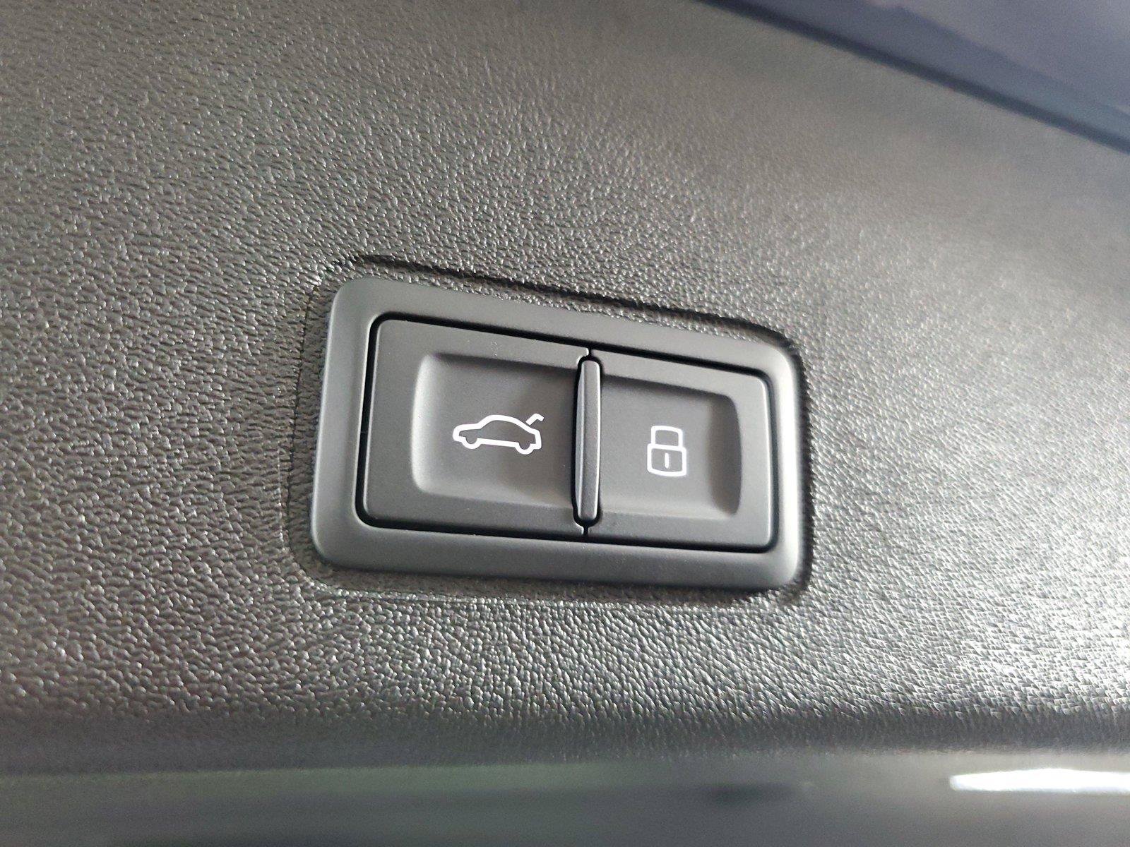 New 2026 Audi Q3 quattro 2.0T AWD/4WD image 10