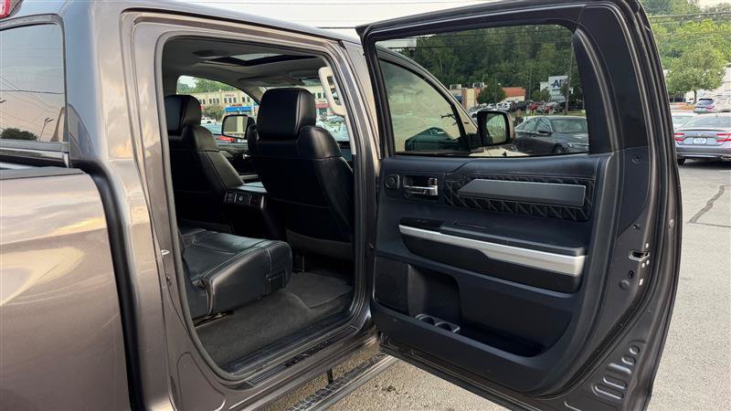 Used 2015 Toyota Tundra Platinum AWD/4WD image 39
