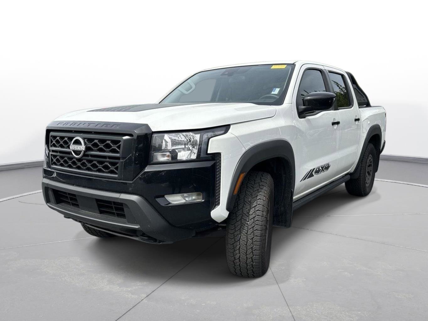 Used 2024 Nissan Frontier SV w/ Hardbody Edition image 2