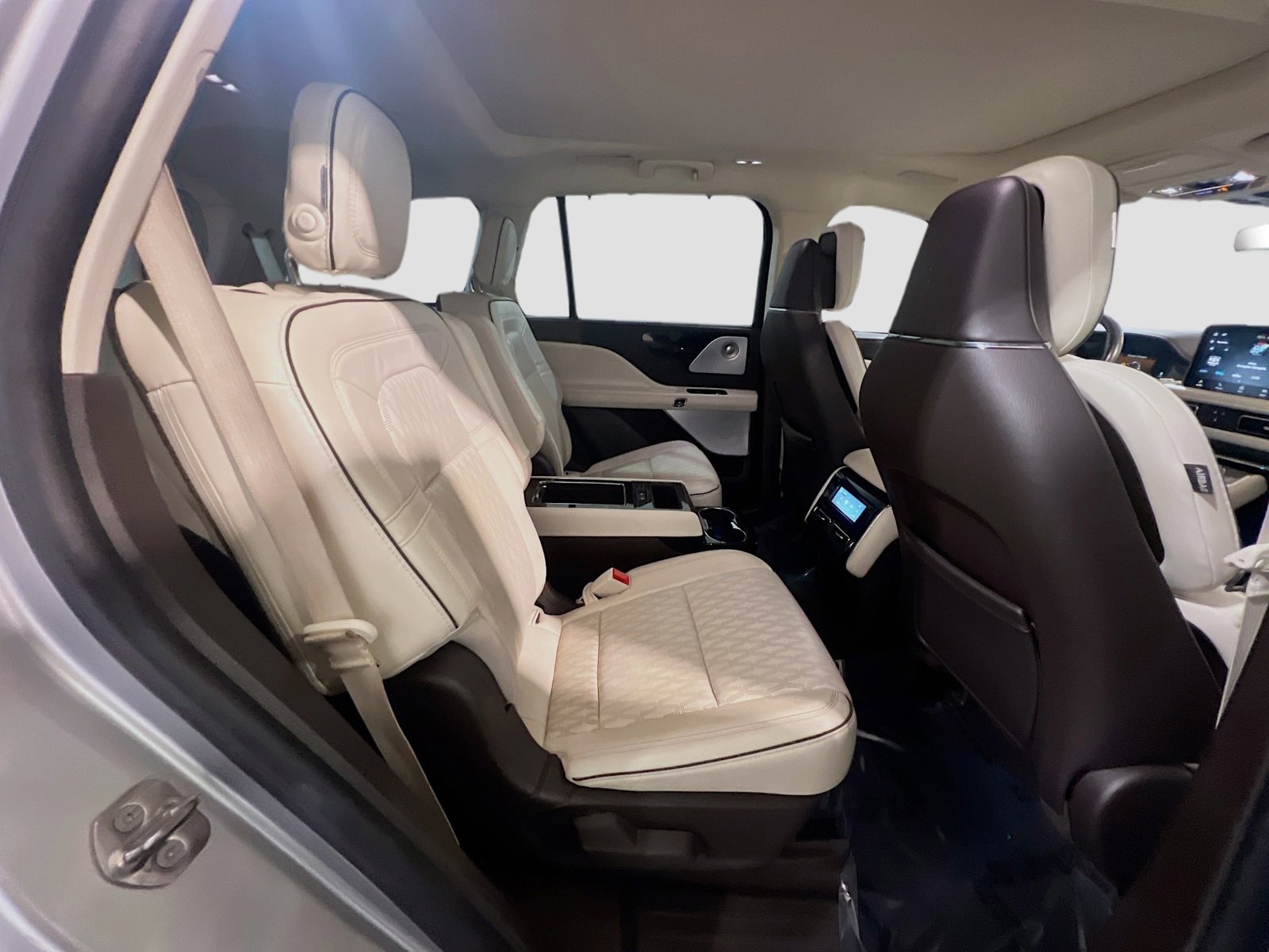 Used 2020 Lincoln Aviator Black Label image 23