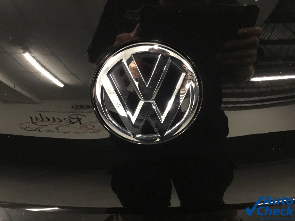 Used 2013 Volkswagen Beetle 2.5 FWD image 24