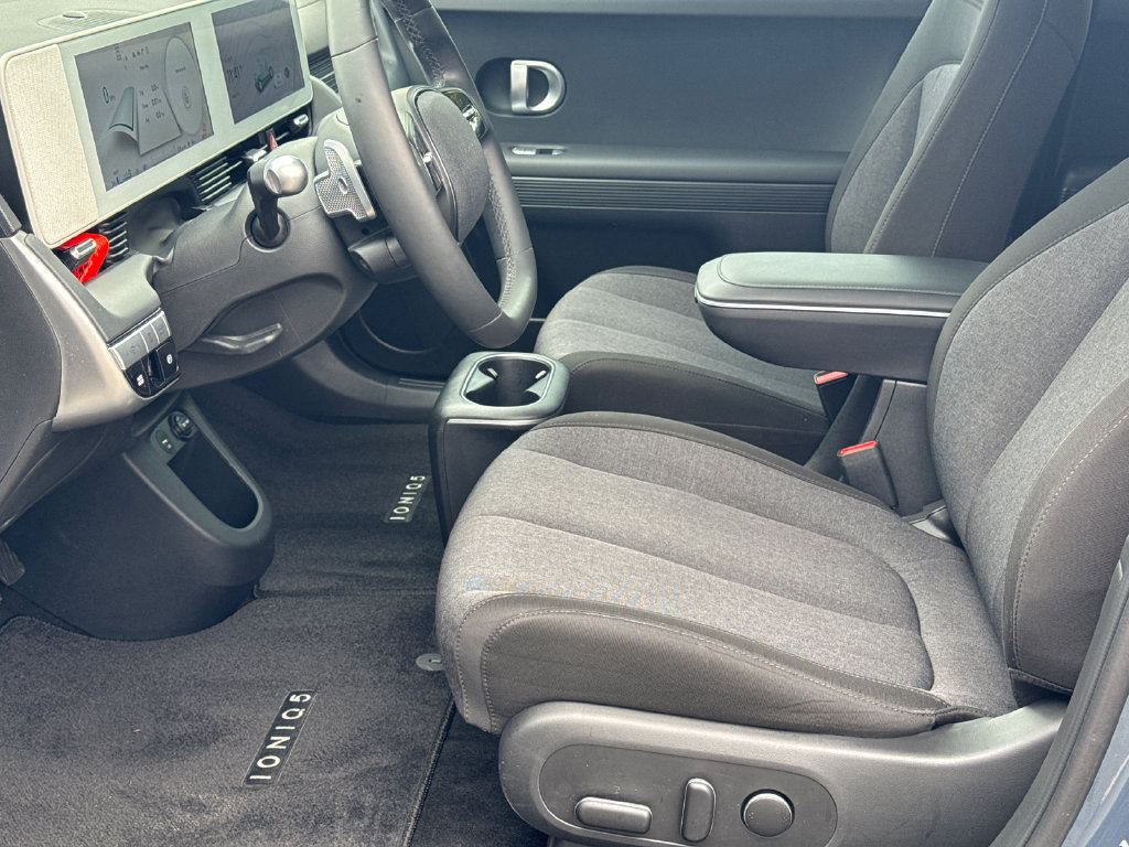 Certified 2024 Hyundai Ioniq 5 SEL RWD image 2