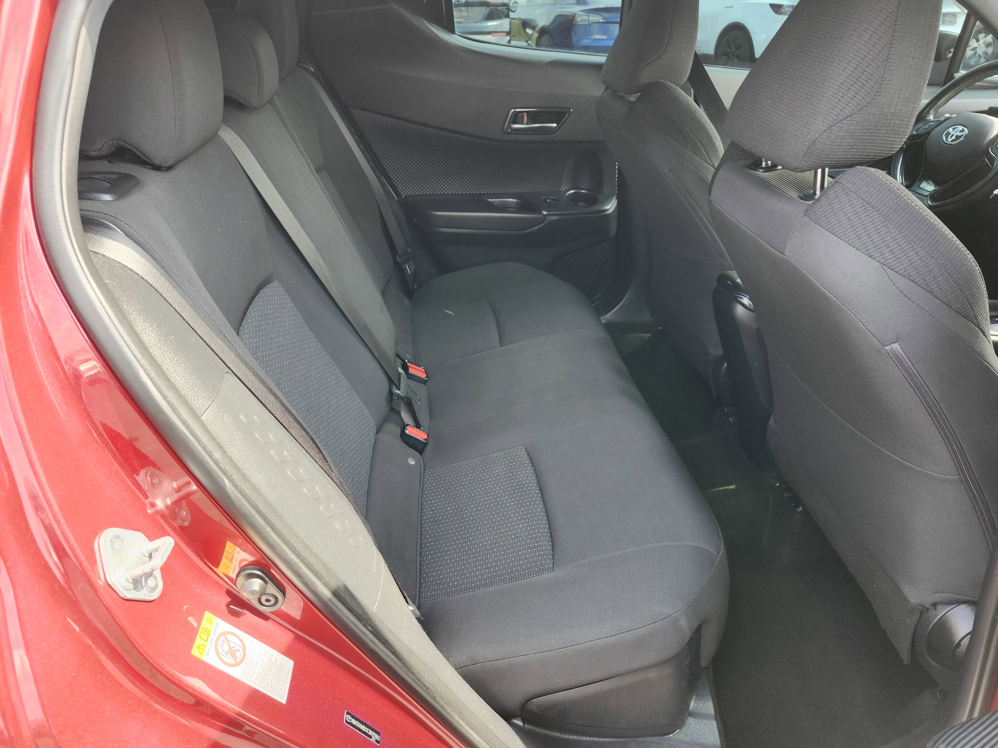 Used 2018 Toyota C-HR XLE image 18