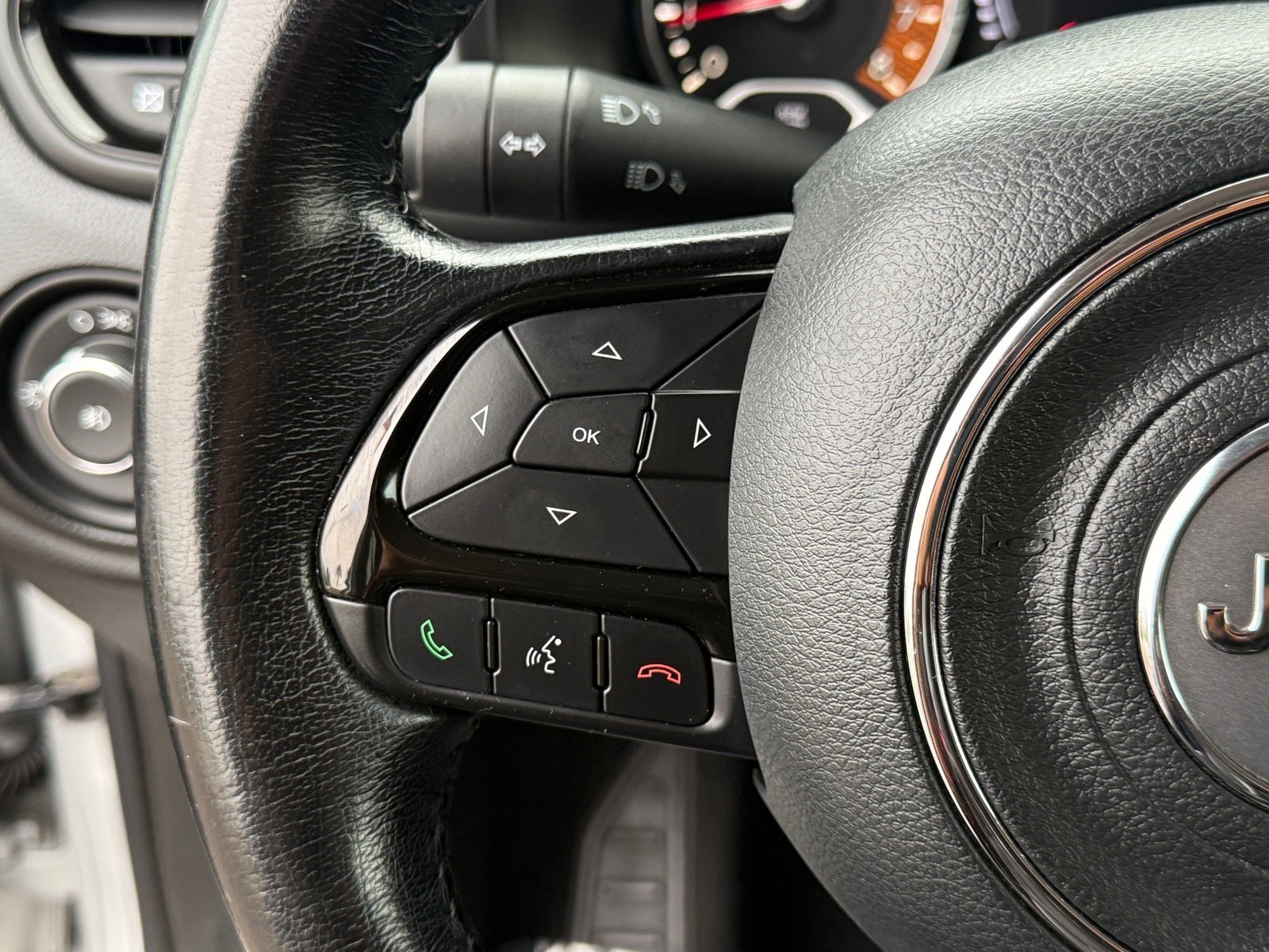 Used 2020 Jeep Renegade Altitude image 14