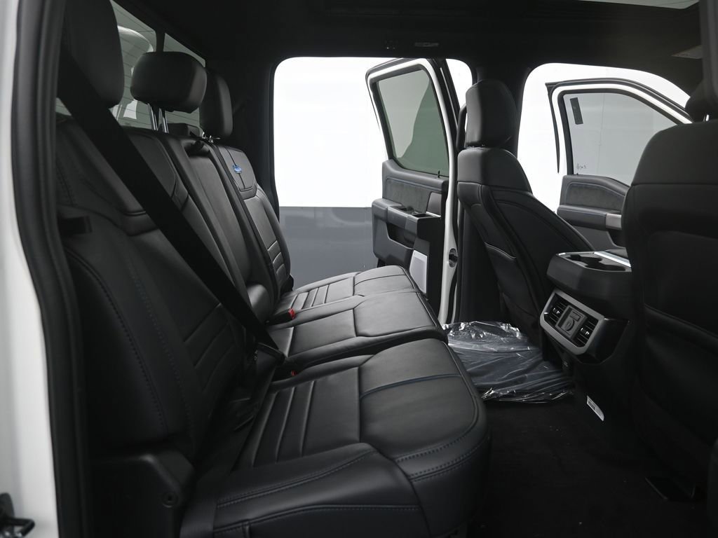 New 2026 Ford F250 Platinum w/ FX4 Off-Road Package image 12