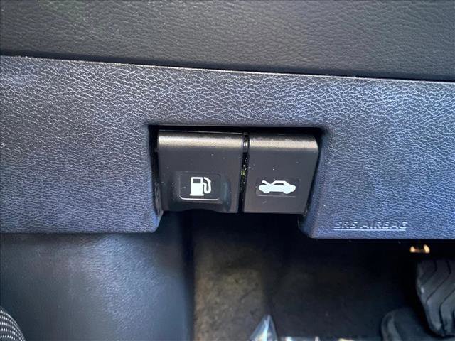 Used 2022 Nissan Kicks SV FWD image 17