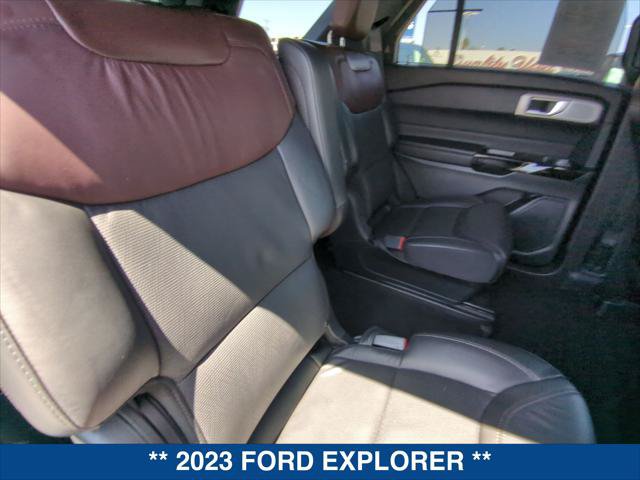 Certified 2023 Ford Explorer Platinum w/ Technology Package AWD/4WD image 21