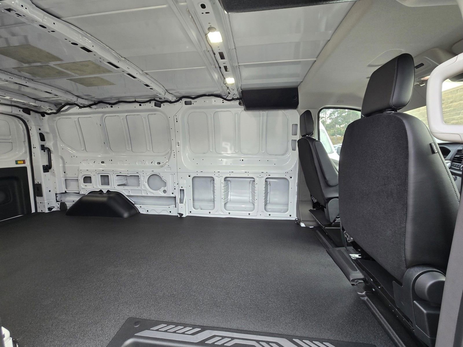 New 2025 Ford Transit 250 Low Roof AWD image 7