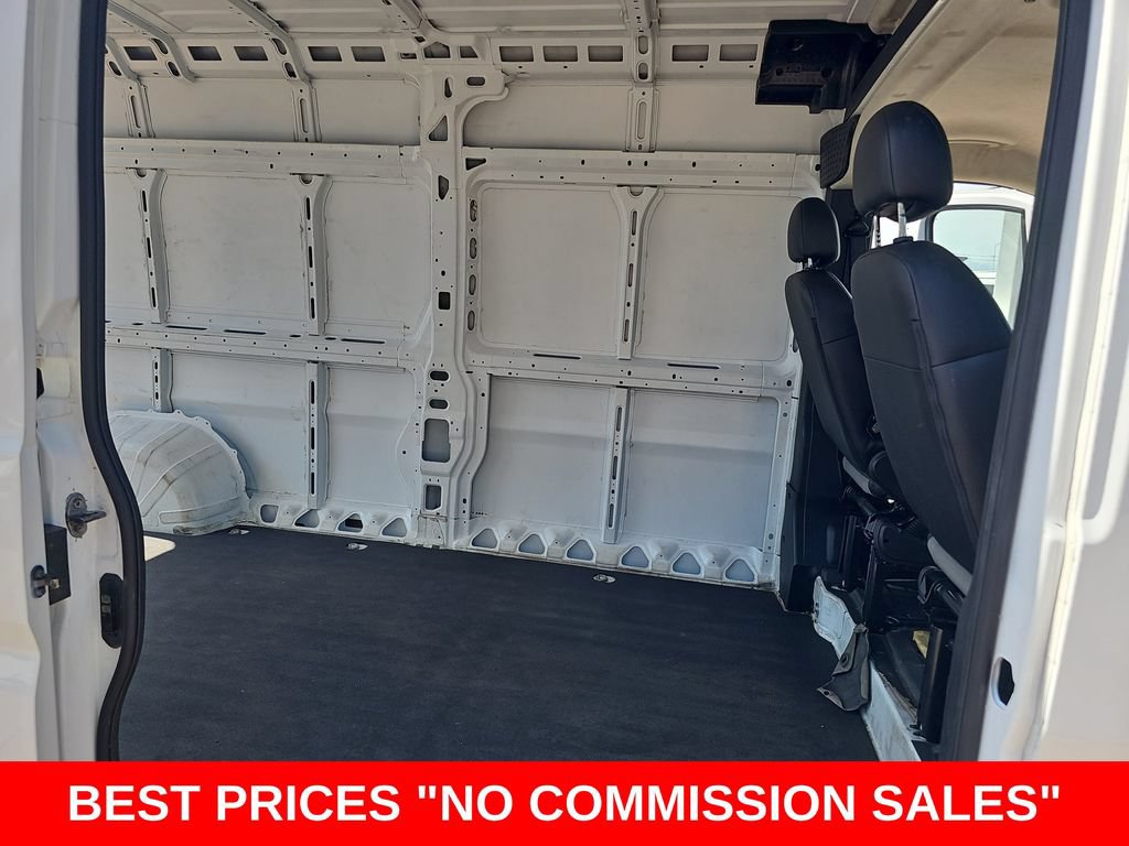Used 2025 RAM ProMaster 2500 w/ Convenience Group FWD image 11