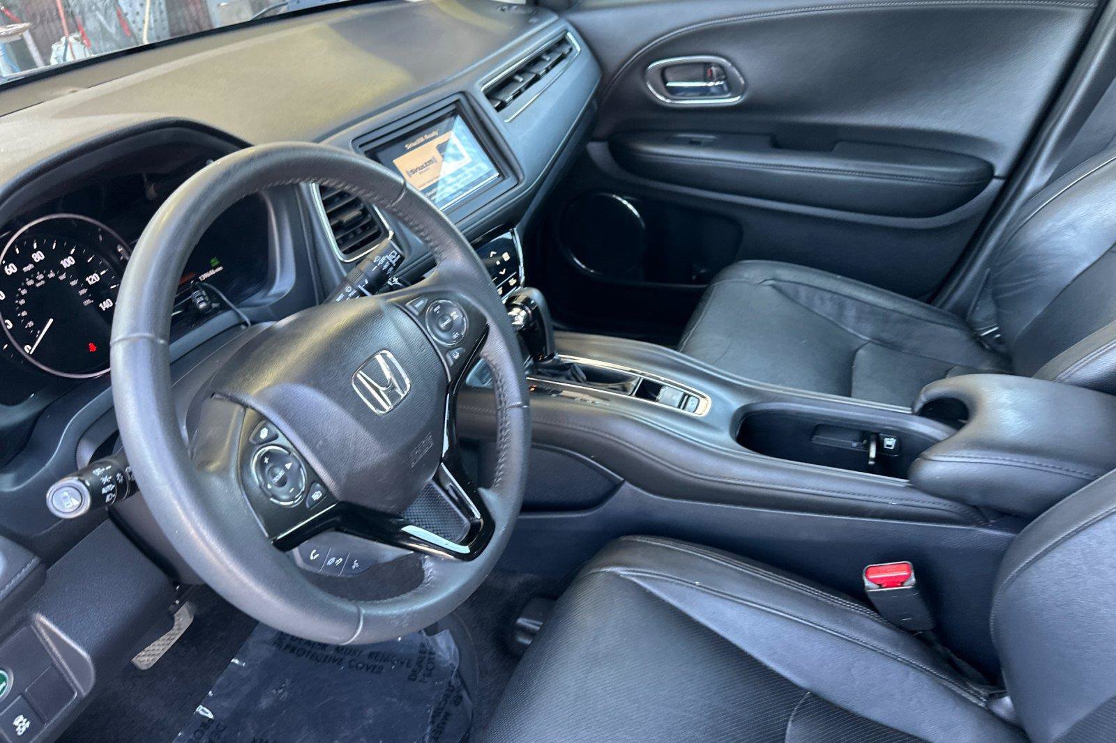 Used 2019 Honda HR-V Touring image 10