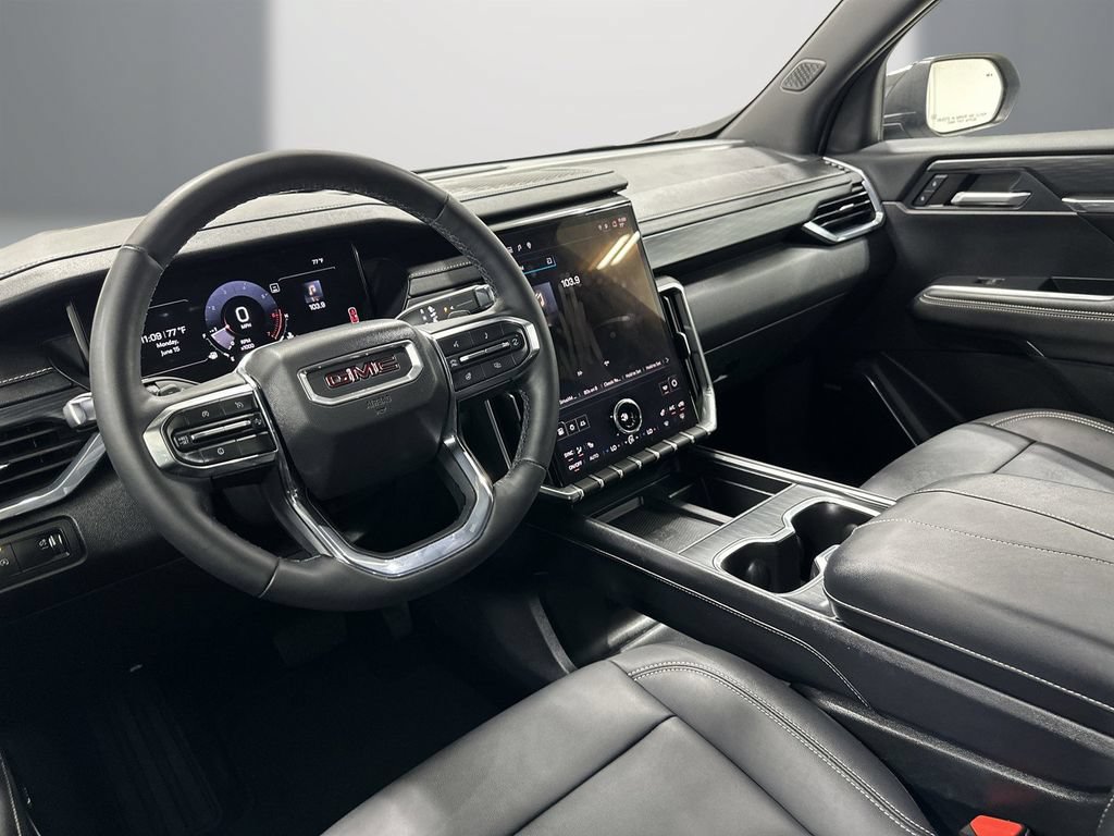Used 2024 GMC Acadia Elevation w/ Luxury Package FWD image 13