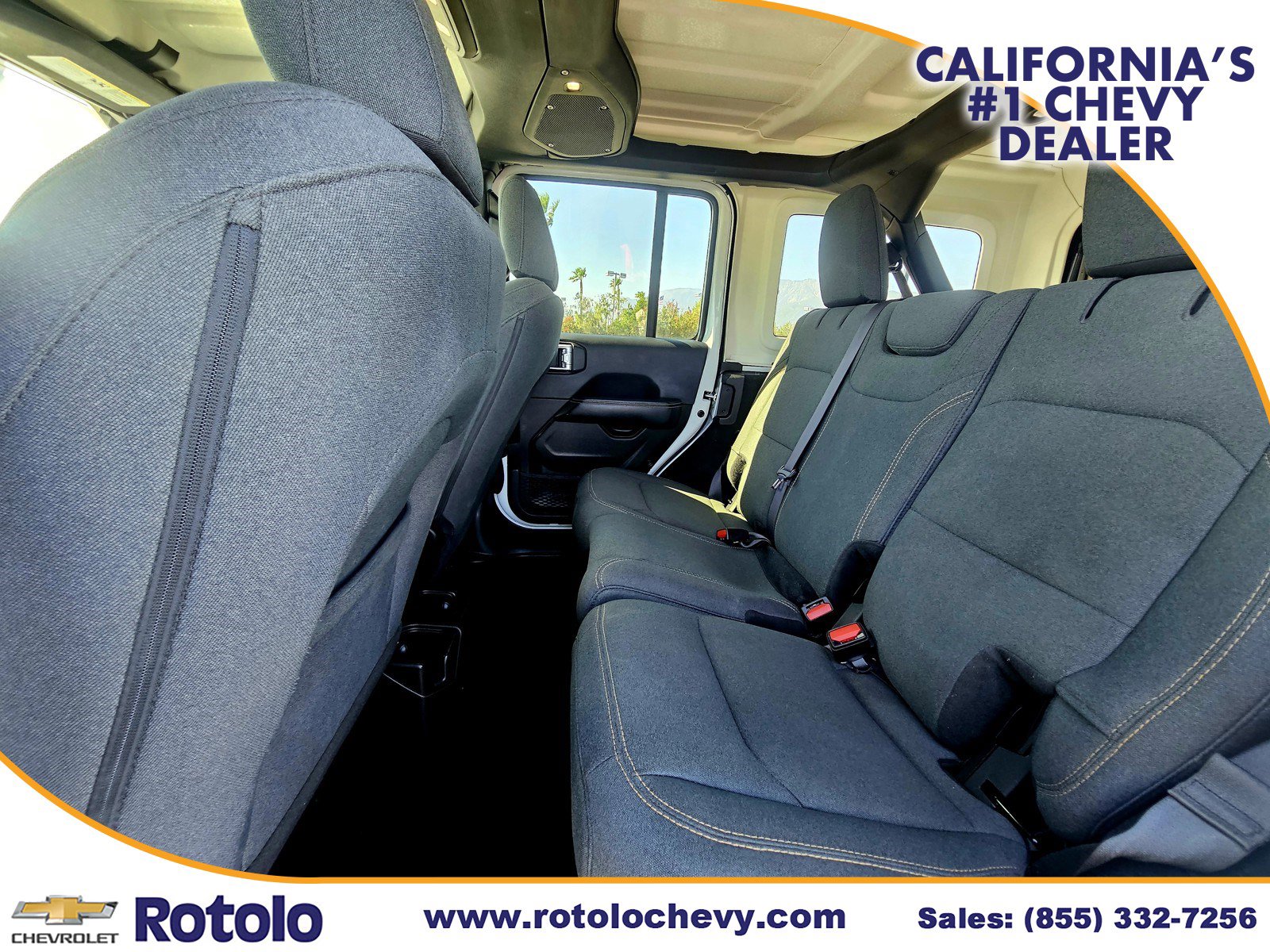 Used 2024 Jeep Wrangler Sahara image 16