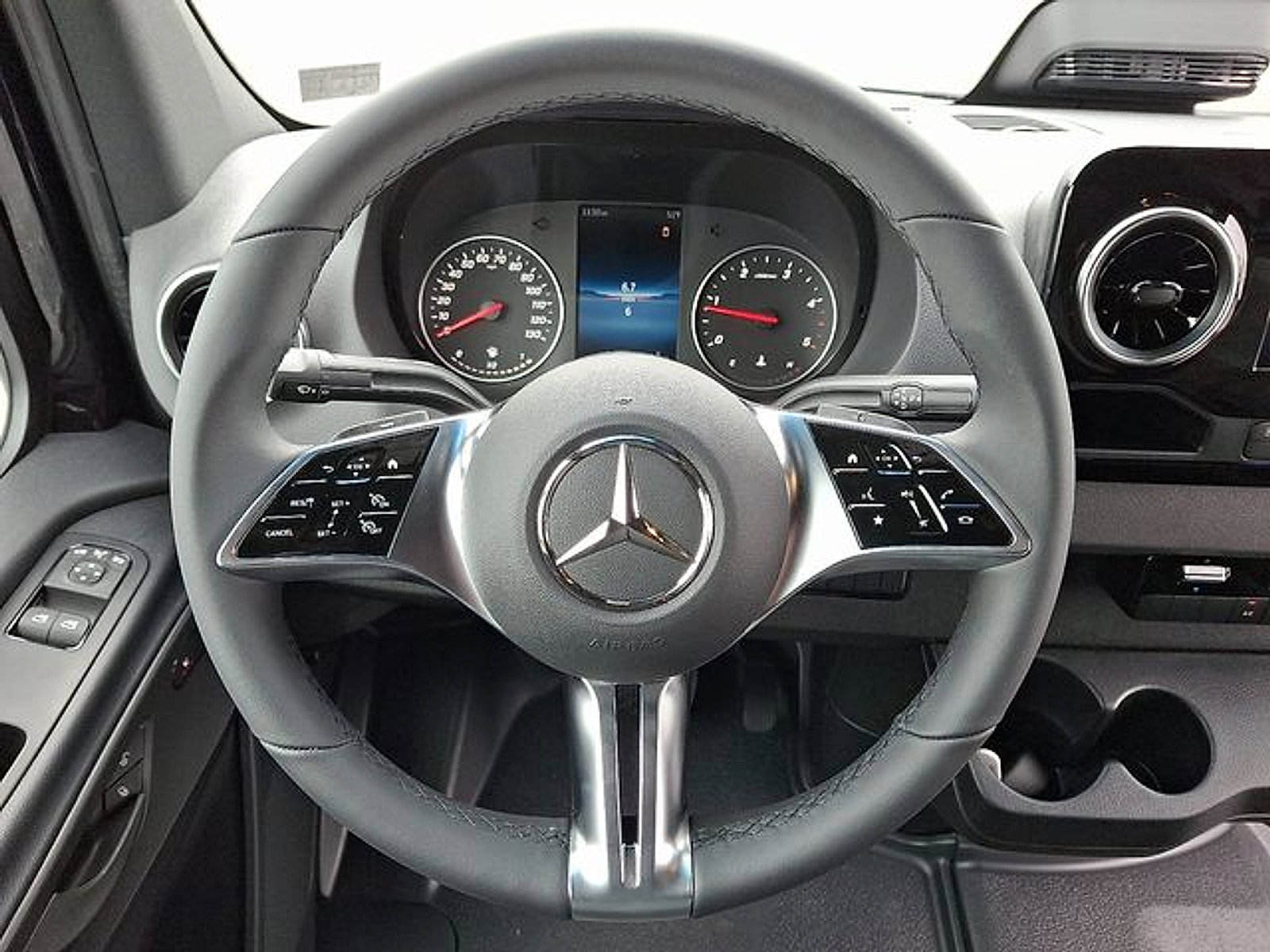New 2026 Mercedes-Benz Sprinter 2500 image 17
