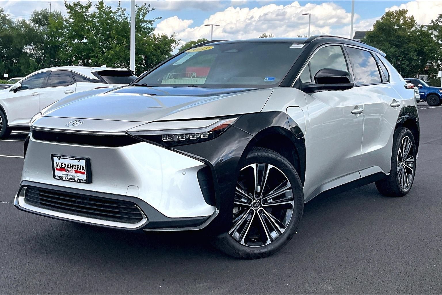 Used 2023 Toyota bZ4X AWD w/ Weather Package