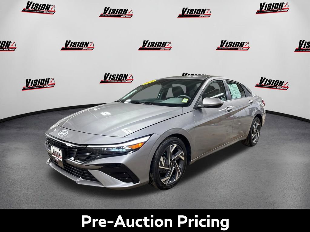 Certified 2025 Hyundai Elantra SEL image 1