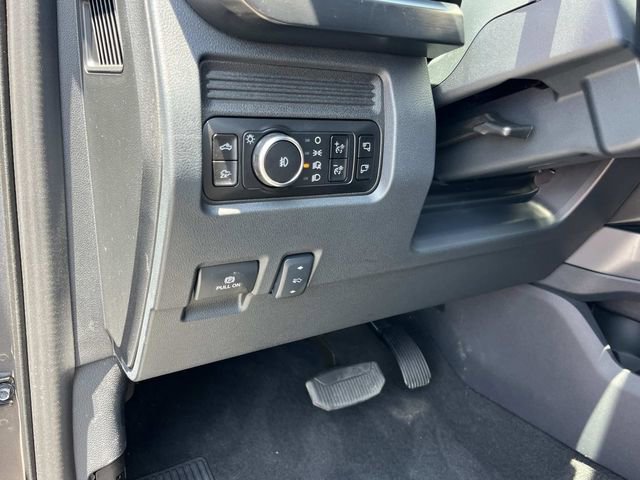 Used 2026 Ford F350 Lariat w/ Lariat Ultimate Package AWD/4WD image 35