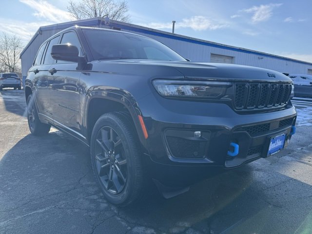 Used 2023 Jeep Grand Cherokee 30th Anniversary image 8