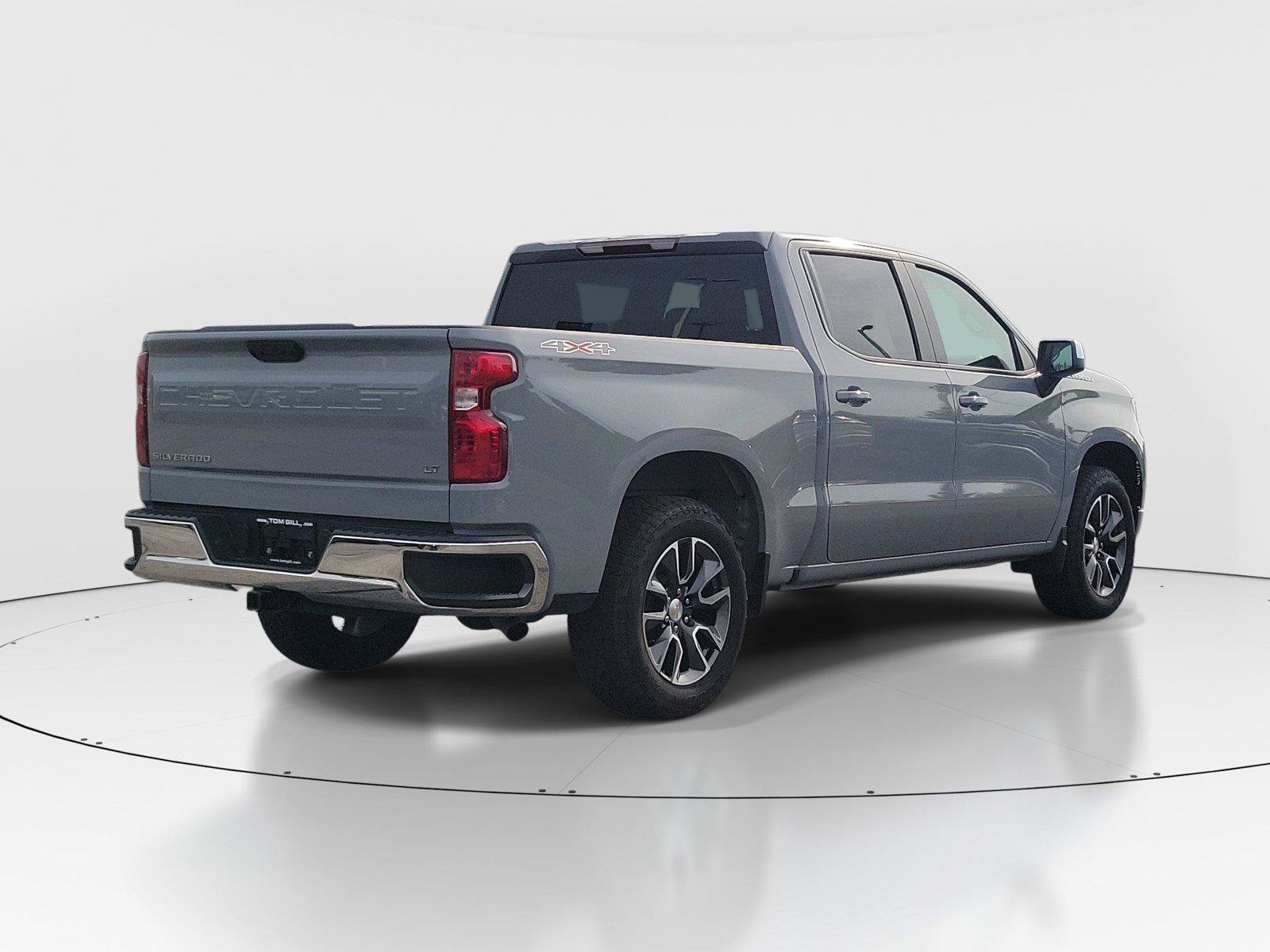 Used 2024 Chevrolet Silverado 1500 LT AWD/4WD image 4