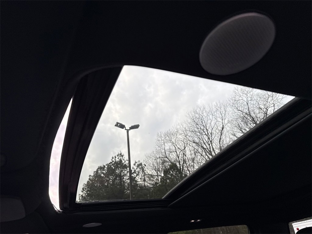 Used 2024 Ford F150 Lariat w/ Equipment Group 502A High image 31