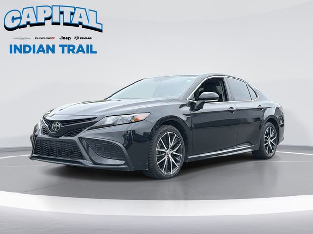 Used 2021 Toyota Camry SE w/ Convenience Package