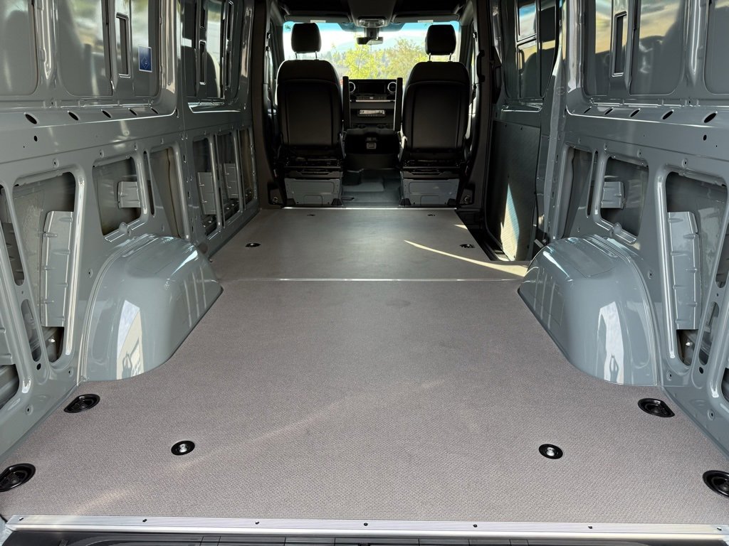 New 2025 Mercedes-Benz Sprinter 2500 image 13