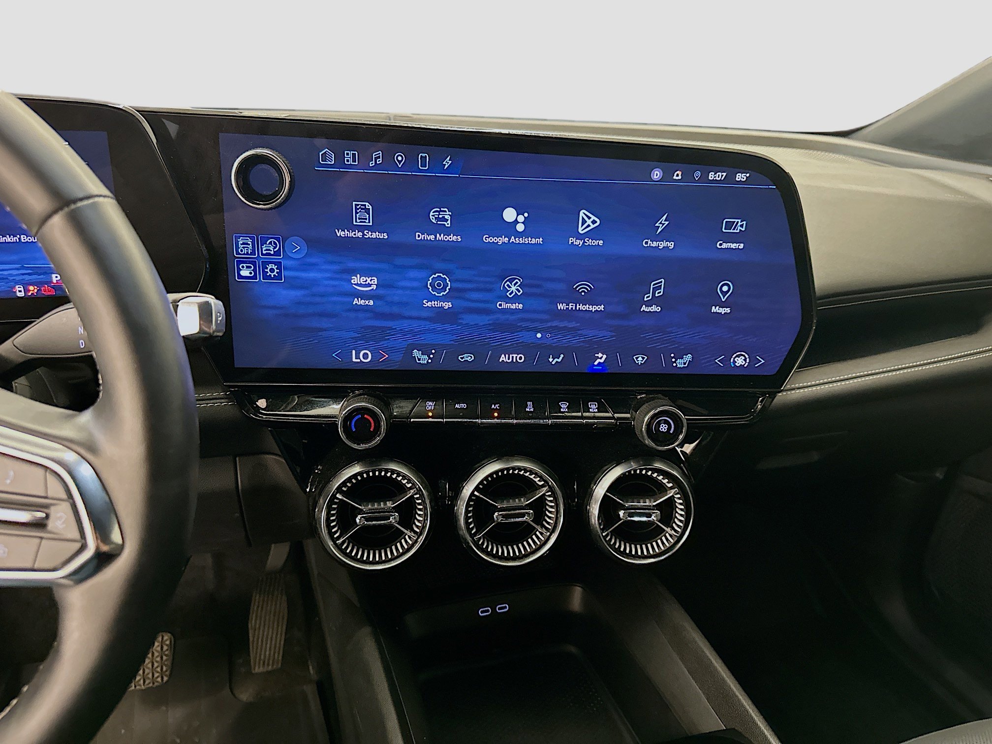 Used 2024 Chevrolet Blazer EV LT image 26