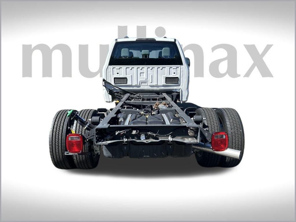New 2025 Ford F550 4x4 SuperCab Super Duty image 4