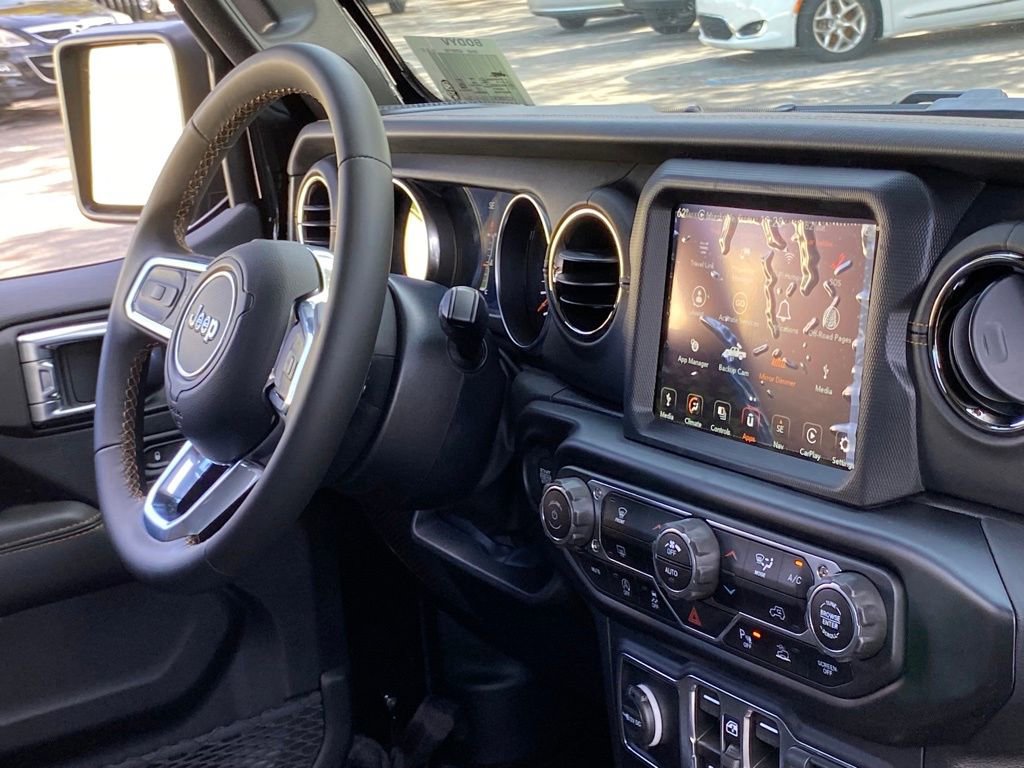 Used 2022 Jeep Gladiator Overland image 21