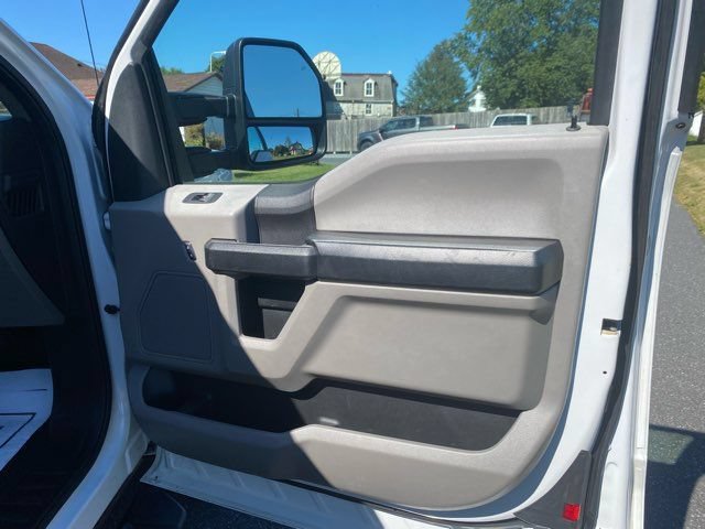 Used 2017 Ford F250 XL w/ Power Equipment Group AWD/4WD image 20